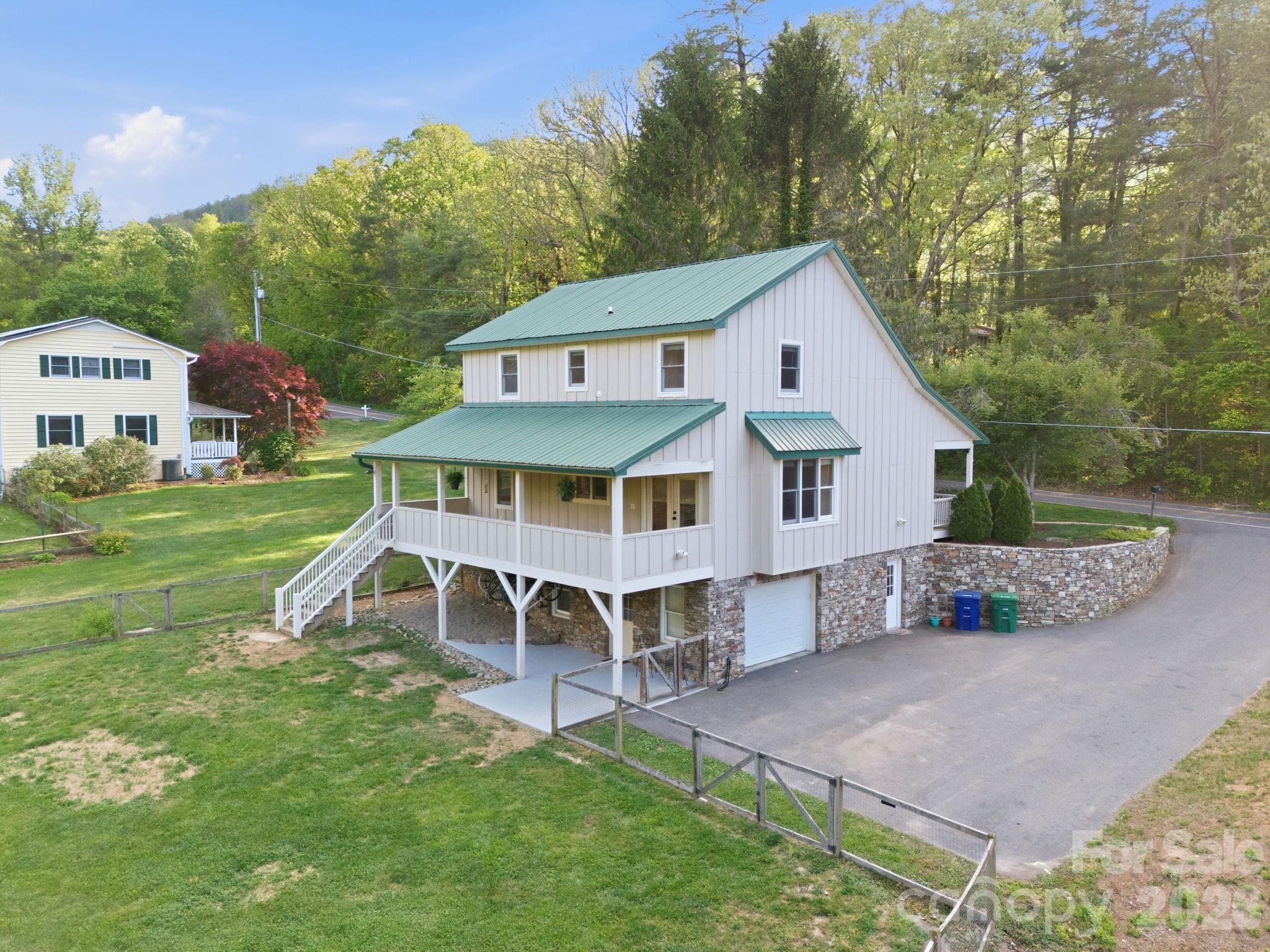 612 Christian Creek Road Swannanoa NC 28778