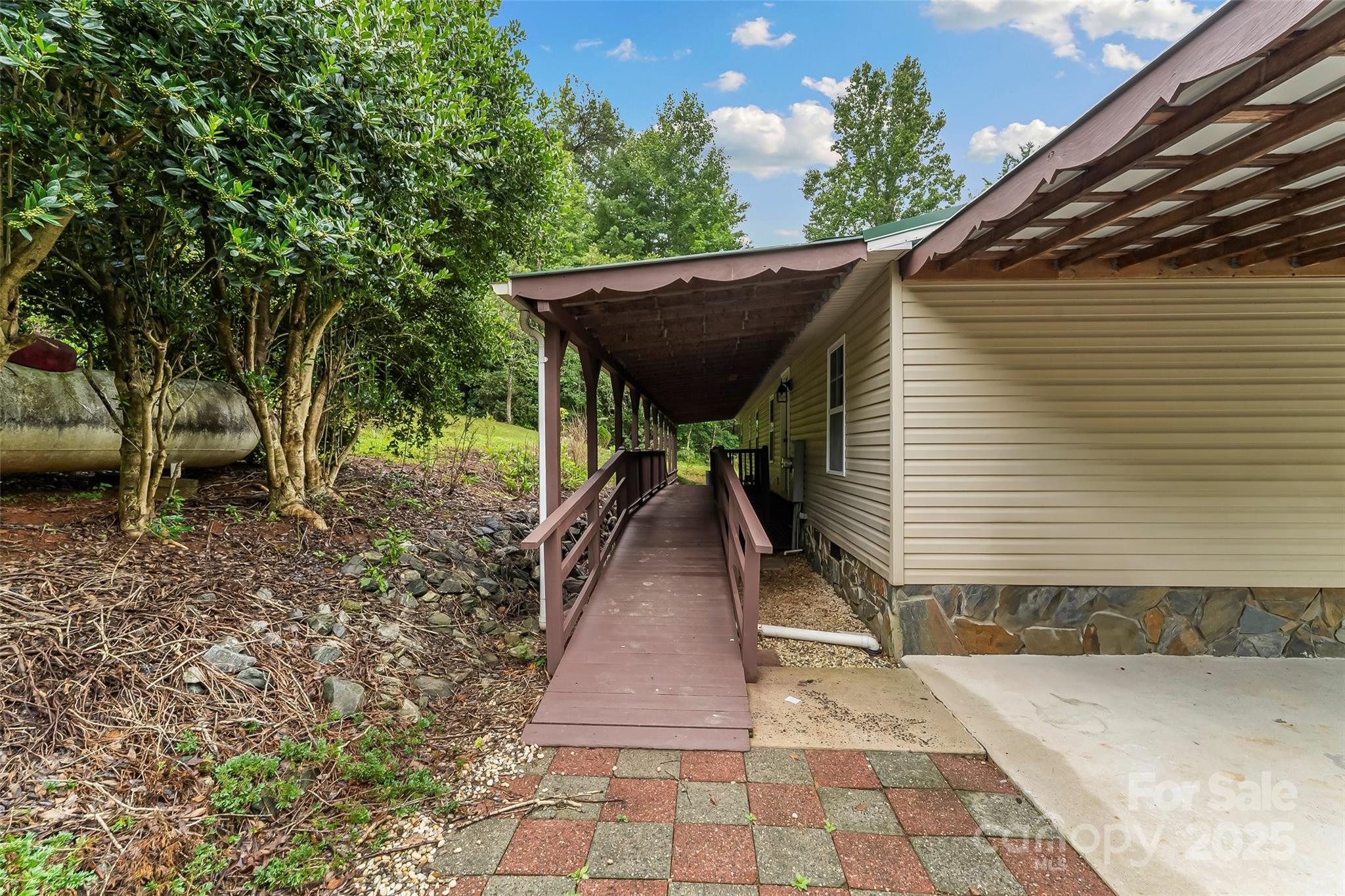 2236 Sisue Street Morganton NC 28655