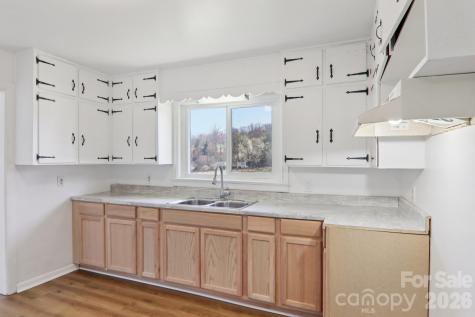 541 Paragon Parkway Waynesville NC 28786