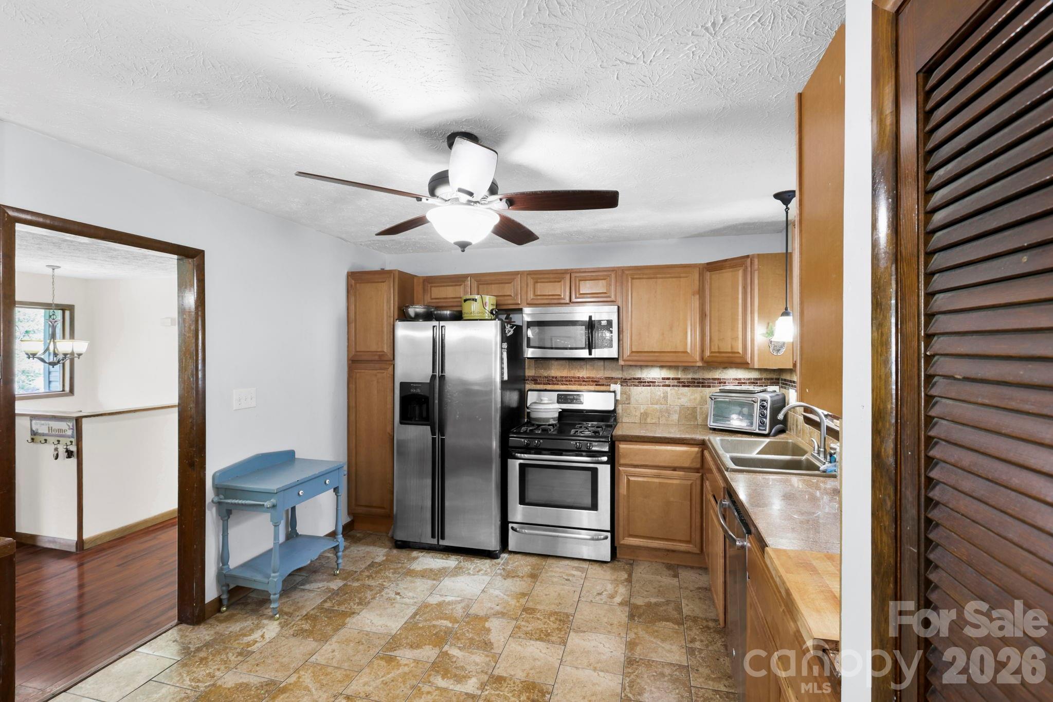 150 Timberlane Drive Etowah NC 28729