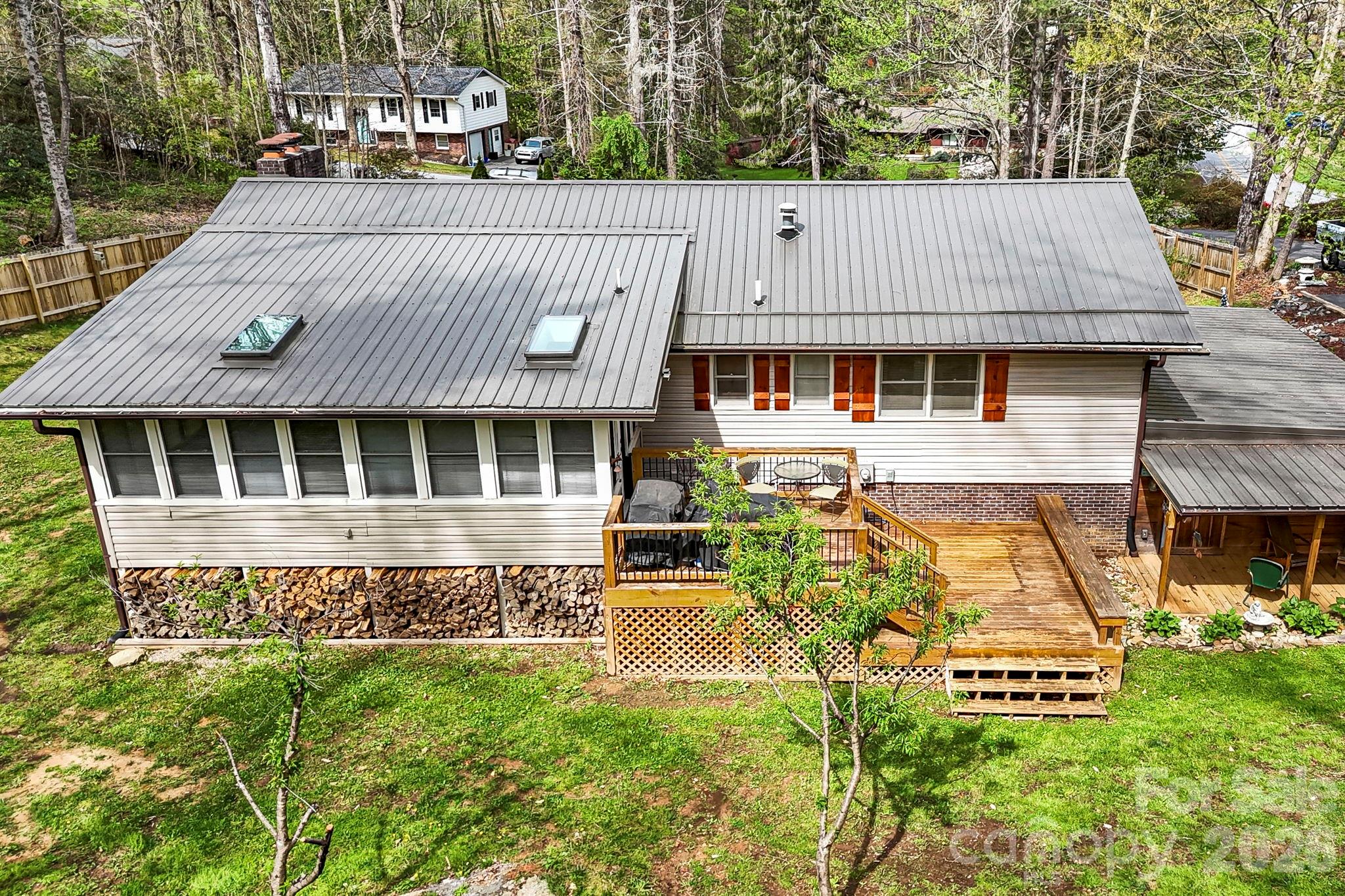 150 Timberlane Drive Etowah NC 28729