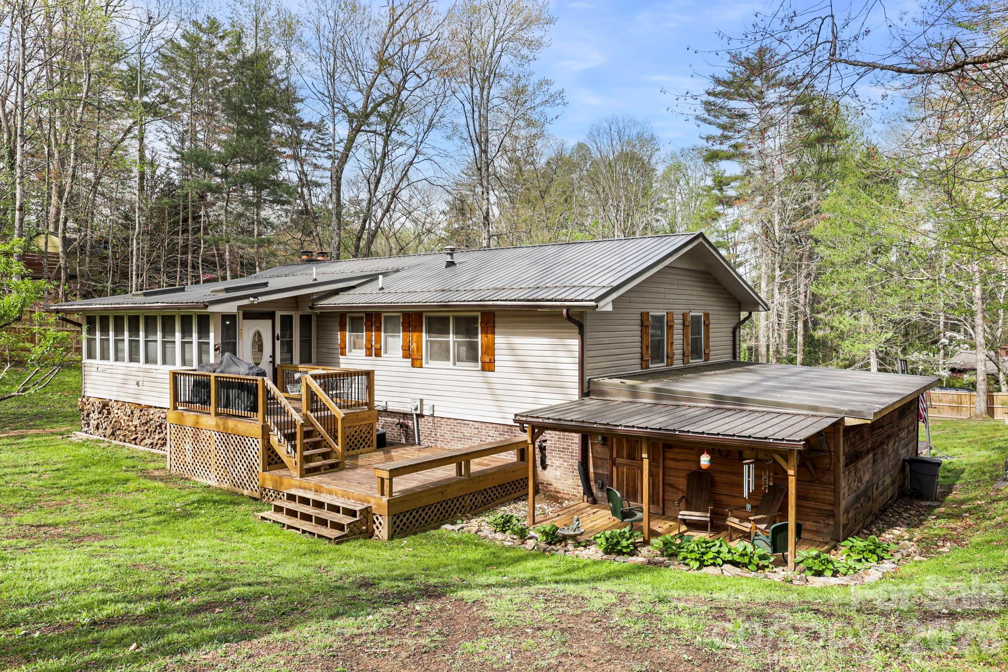 150 Timberlane Drive Etowah NC 28729