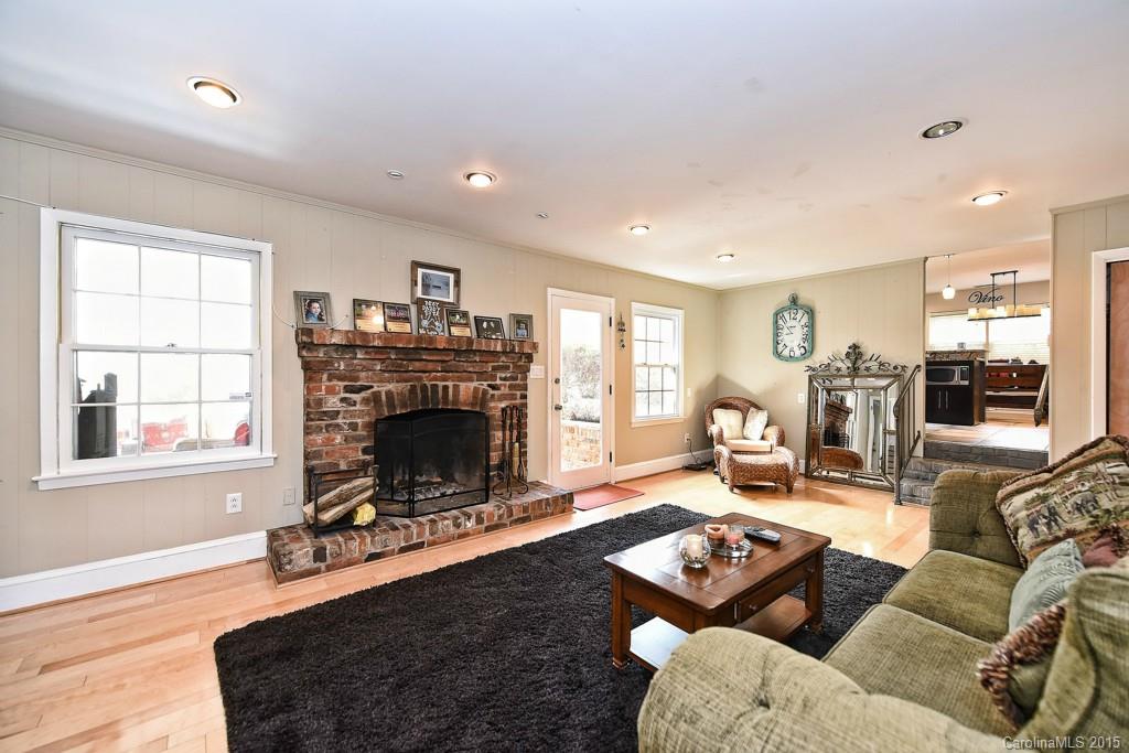 646 Sandridge Road Charlotte NC 28210