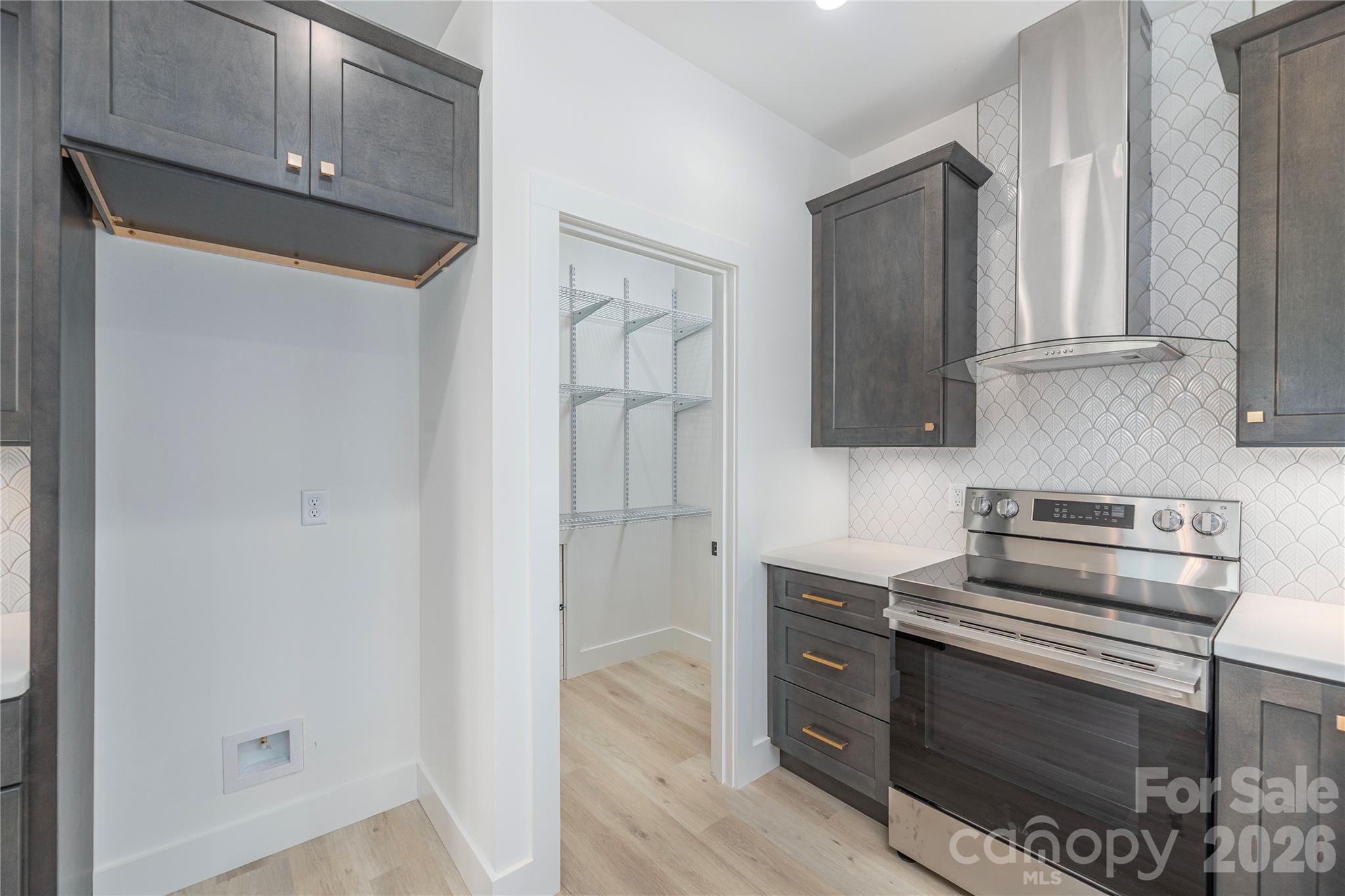 32 Oak Hill Road Candler NC 28715