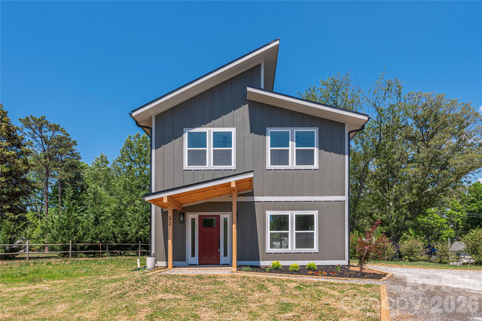 32 Oak Hill Road Candler NC 28715