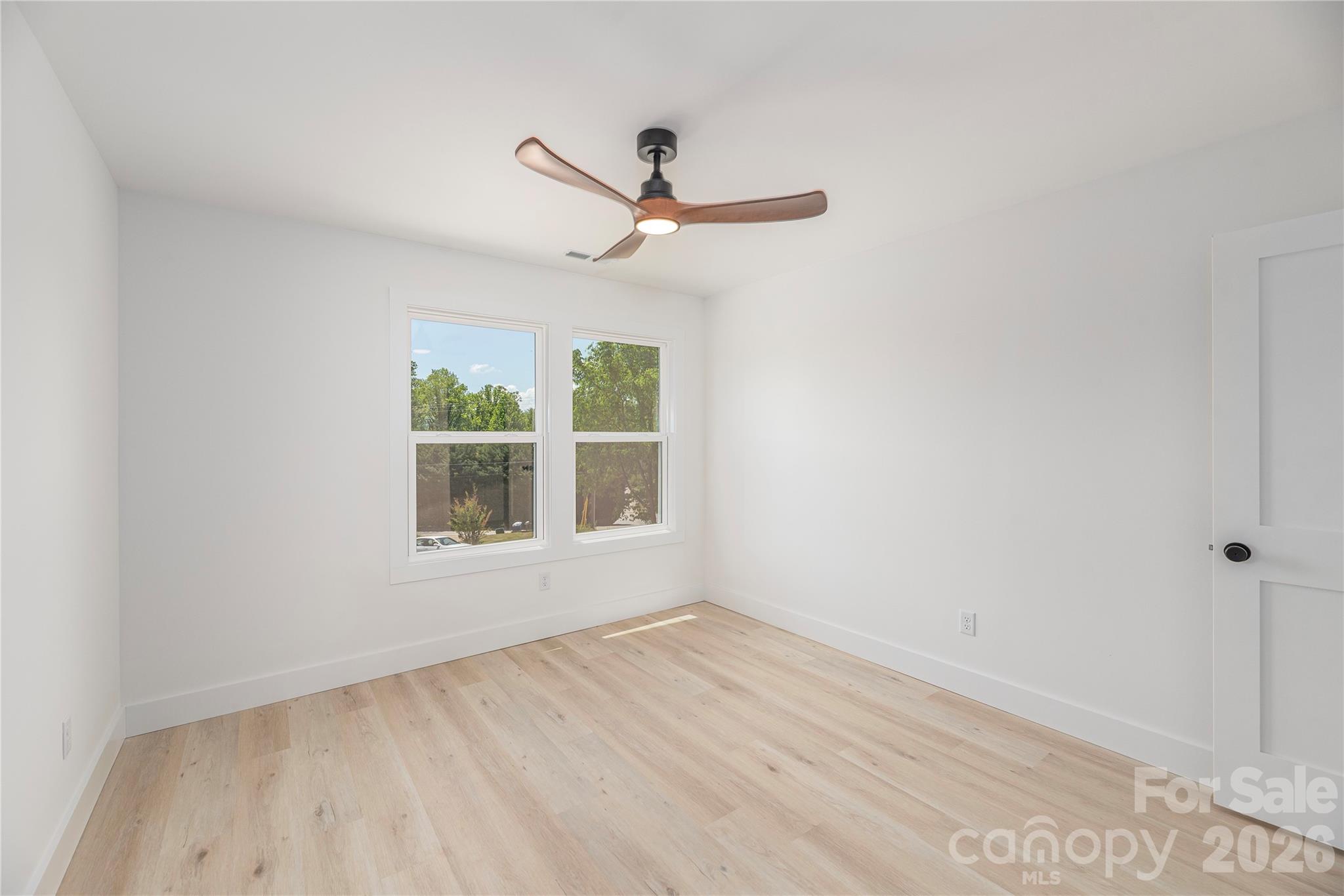 32 Oak Hill Road Candler NC 28715