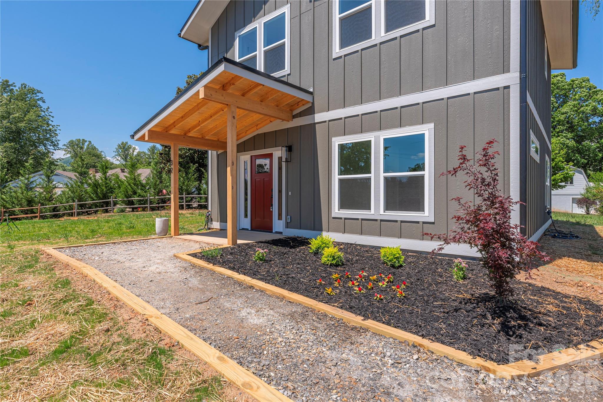 32 Oak Hill Road Candler NC 28715