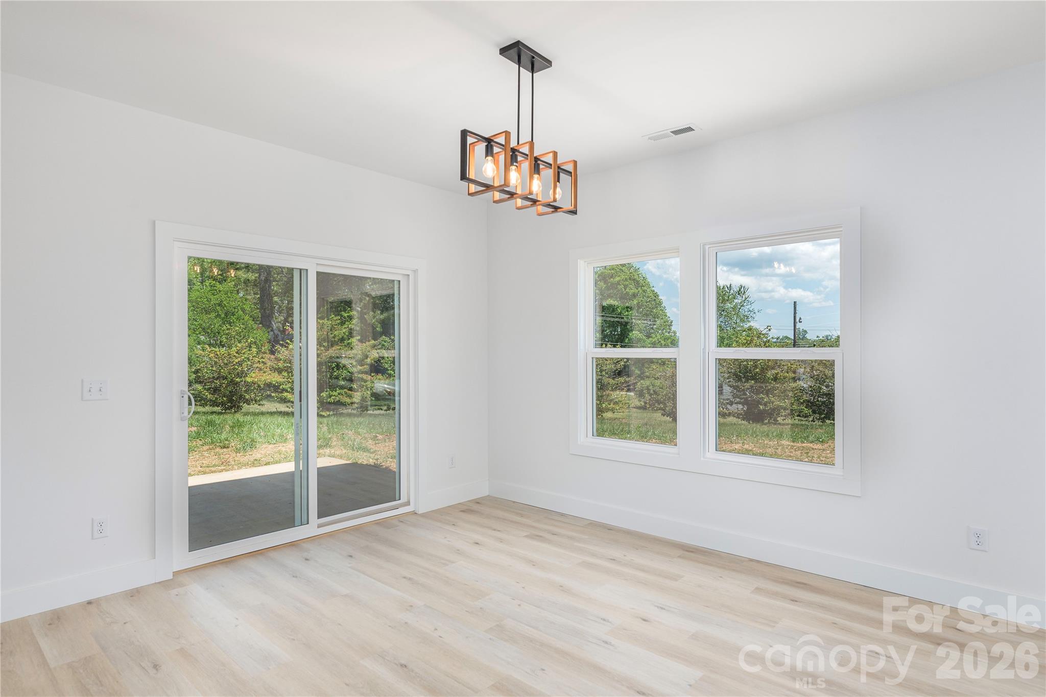 32 Oak Hill Road Candler NC 28715