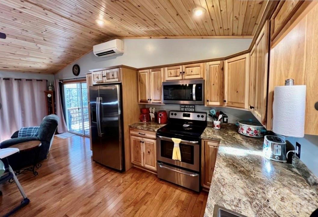 229 Spring Brook Road Newland NC 28657
