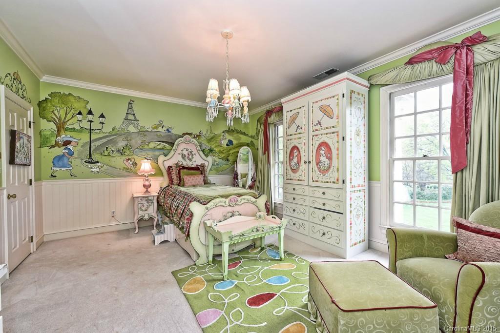 2215 Sharon Lane Charlotte NC 28211