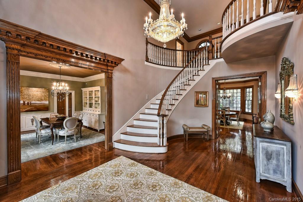 2215 Sharon Lane Charlotte NC 28211