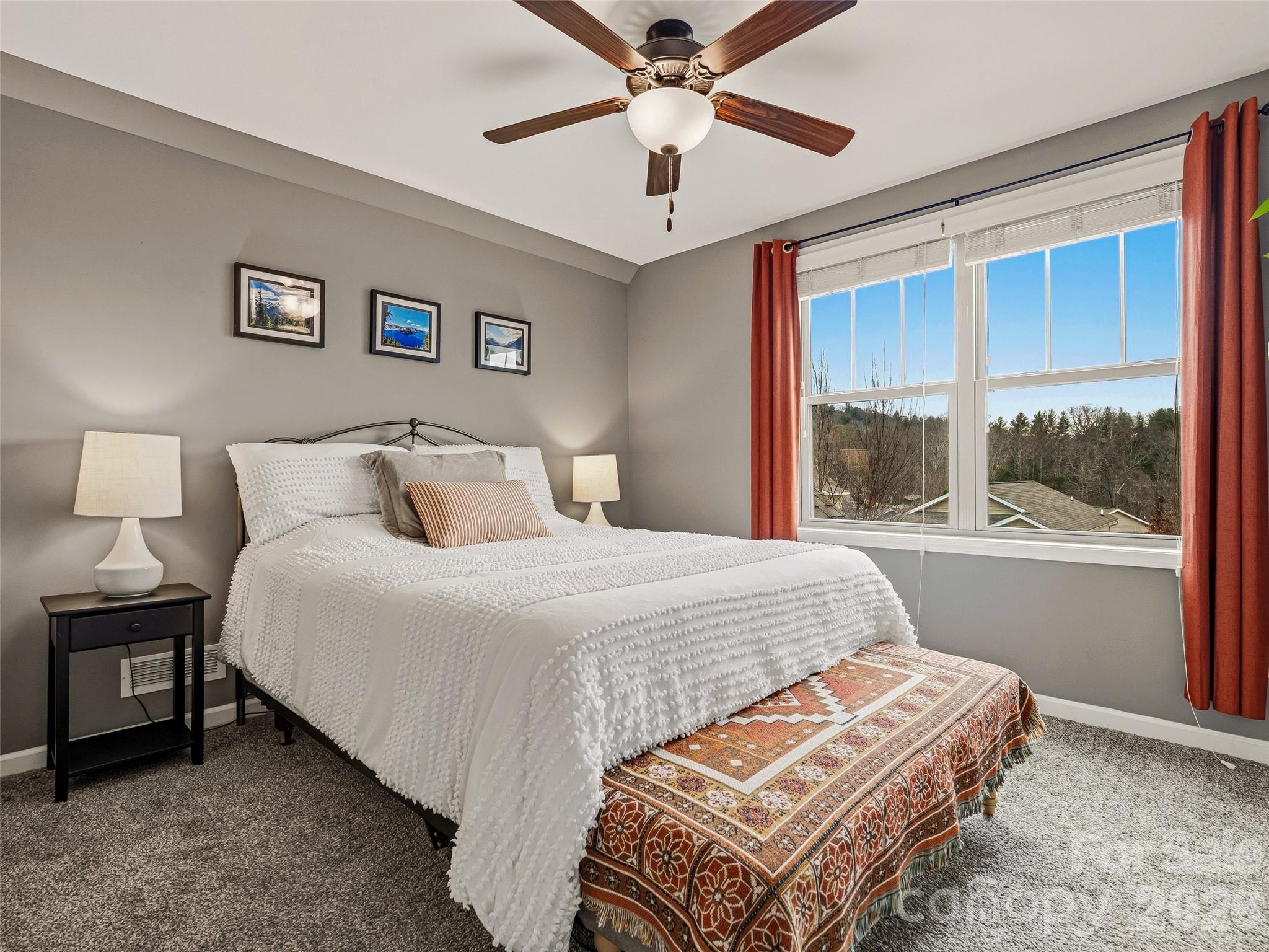 21 Yarrow Meadow Road Weaverville NC 28787