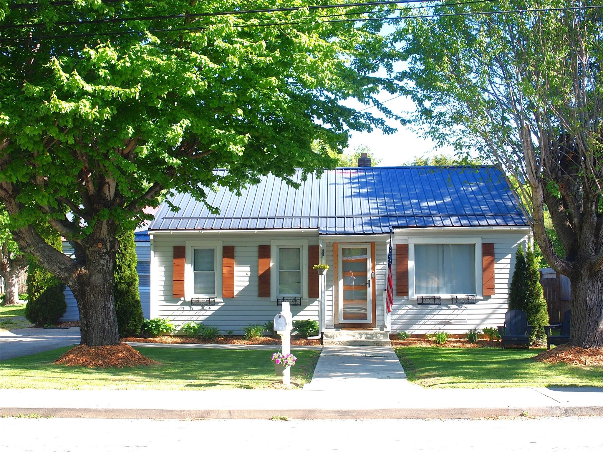 316 Hazelwood Avenue Waynesville NC 28786