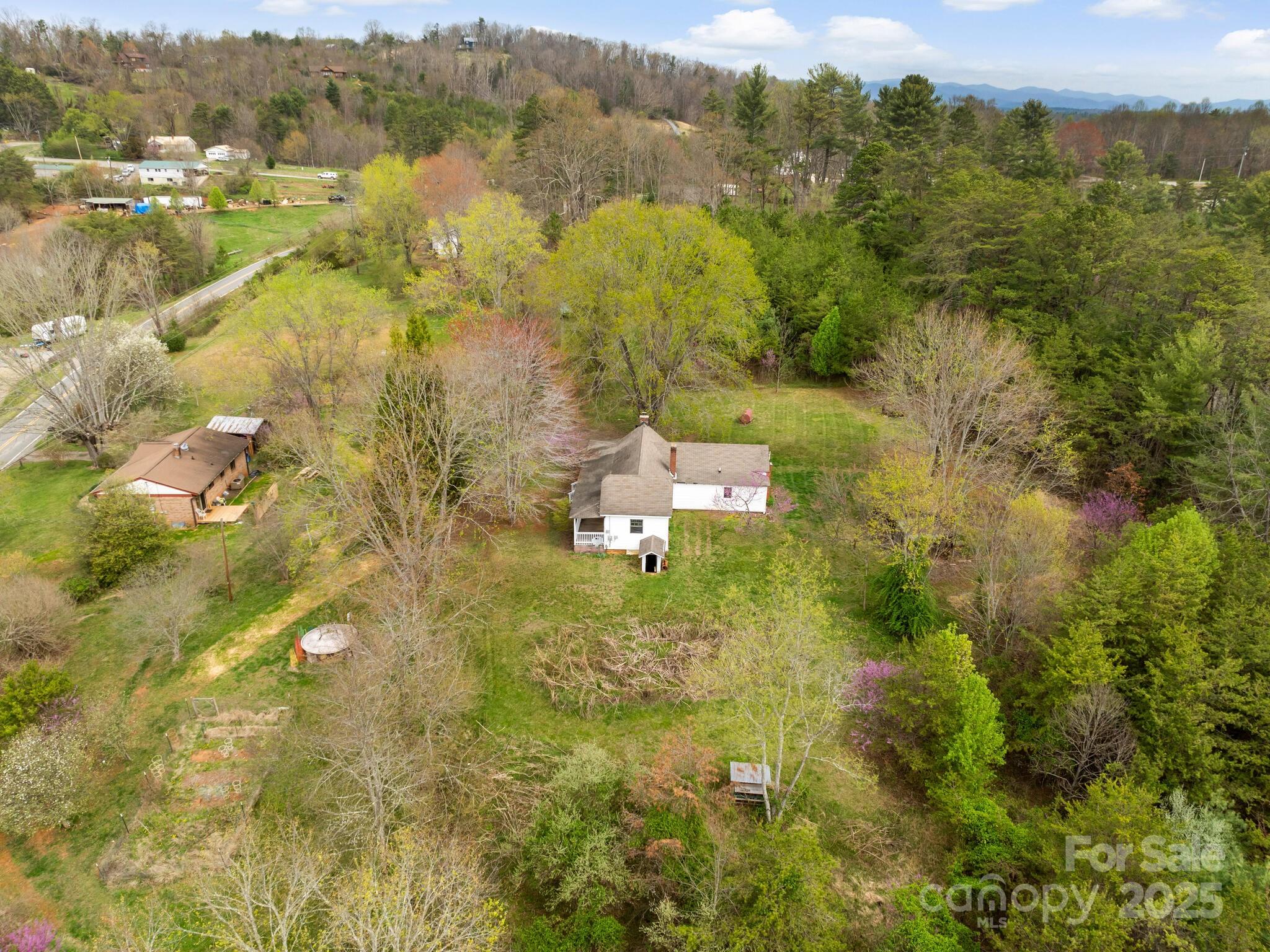 124 Dog Star Lane Alexander NC 28701