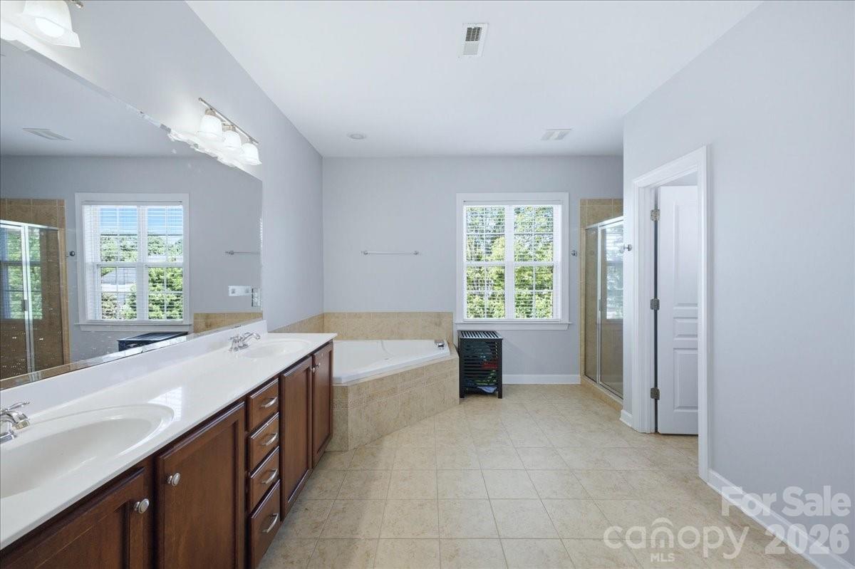 1825 Laveta Road Charlotte NC 28269