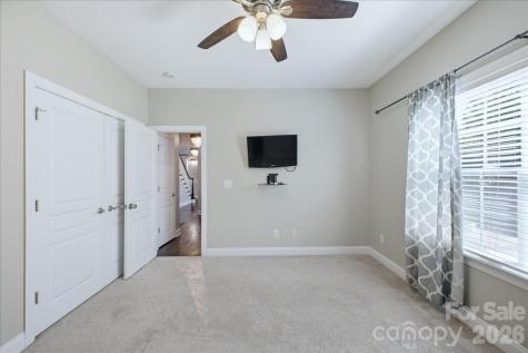 1825 Laveta Road Charlotte NC 28269