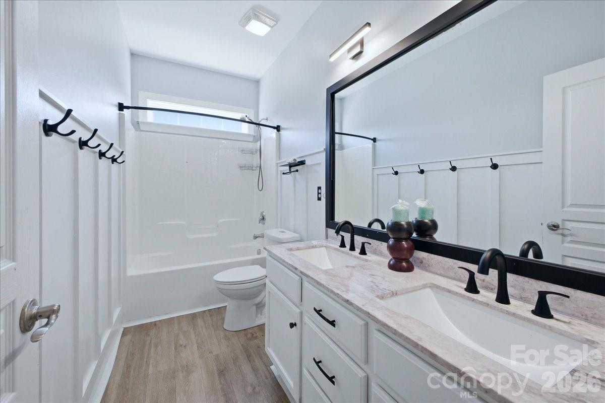 1825 Laveta Road Charlotte NC 28269