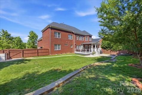 1825 Laveta Road Charlotte NC 28269