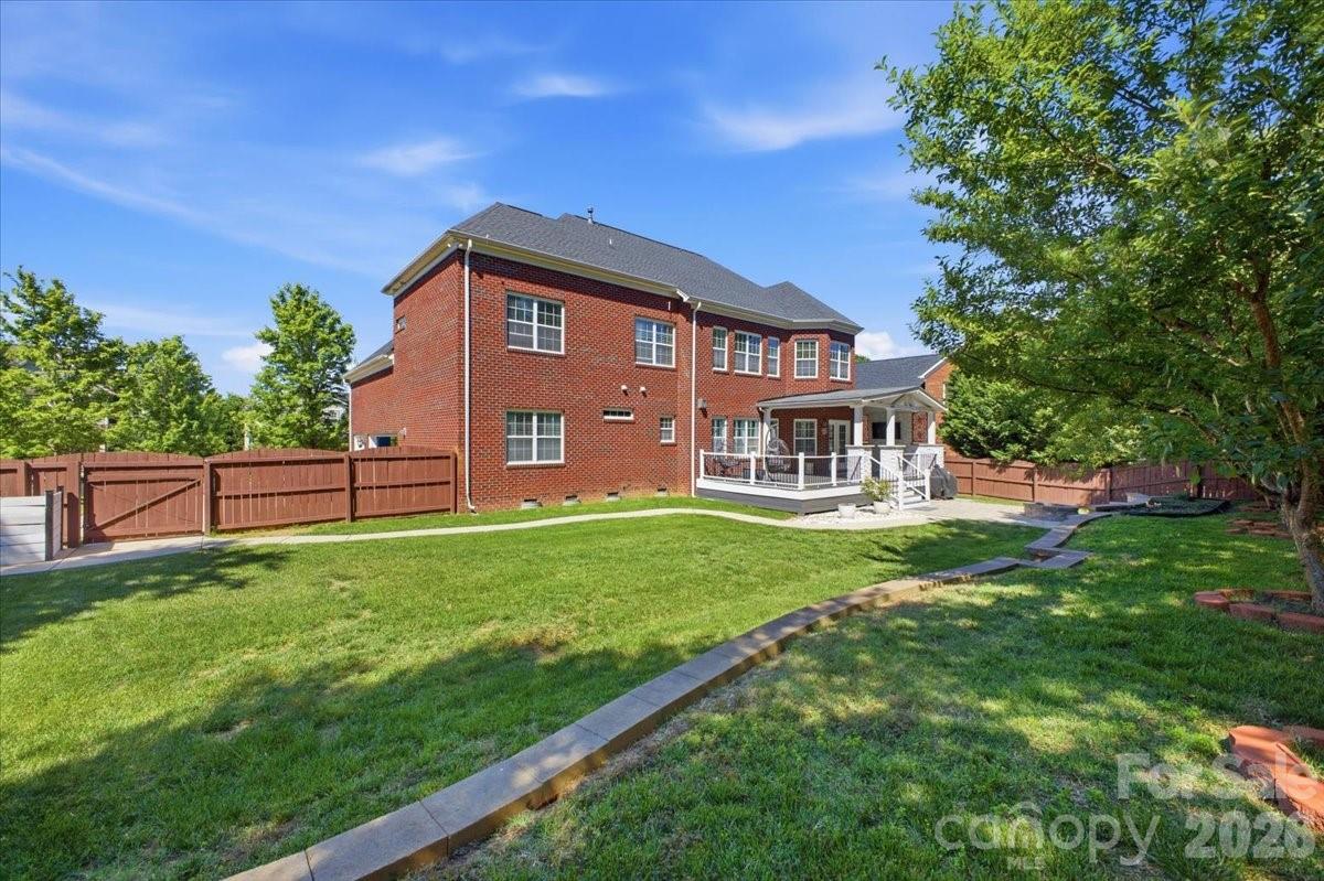 1825 Laveta Road Charlotte NC 28269