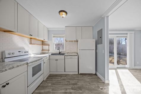 398 Sand Hill Road Asheville NC 28806