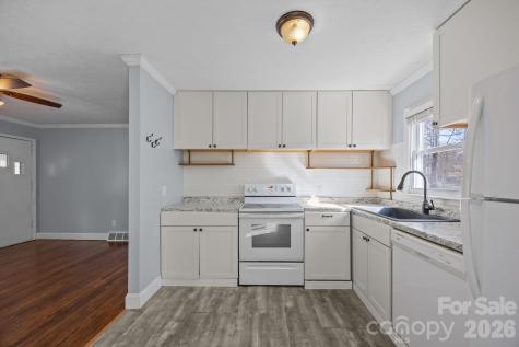 398 Sand Hill Road Asheville NC 28806