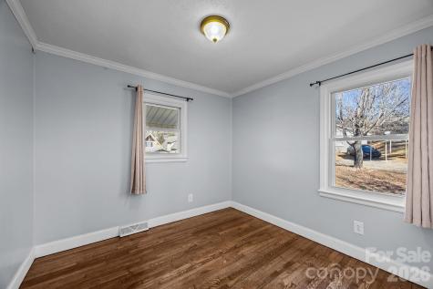 398 Sand Hill Road Asheville NC 28806