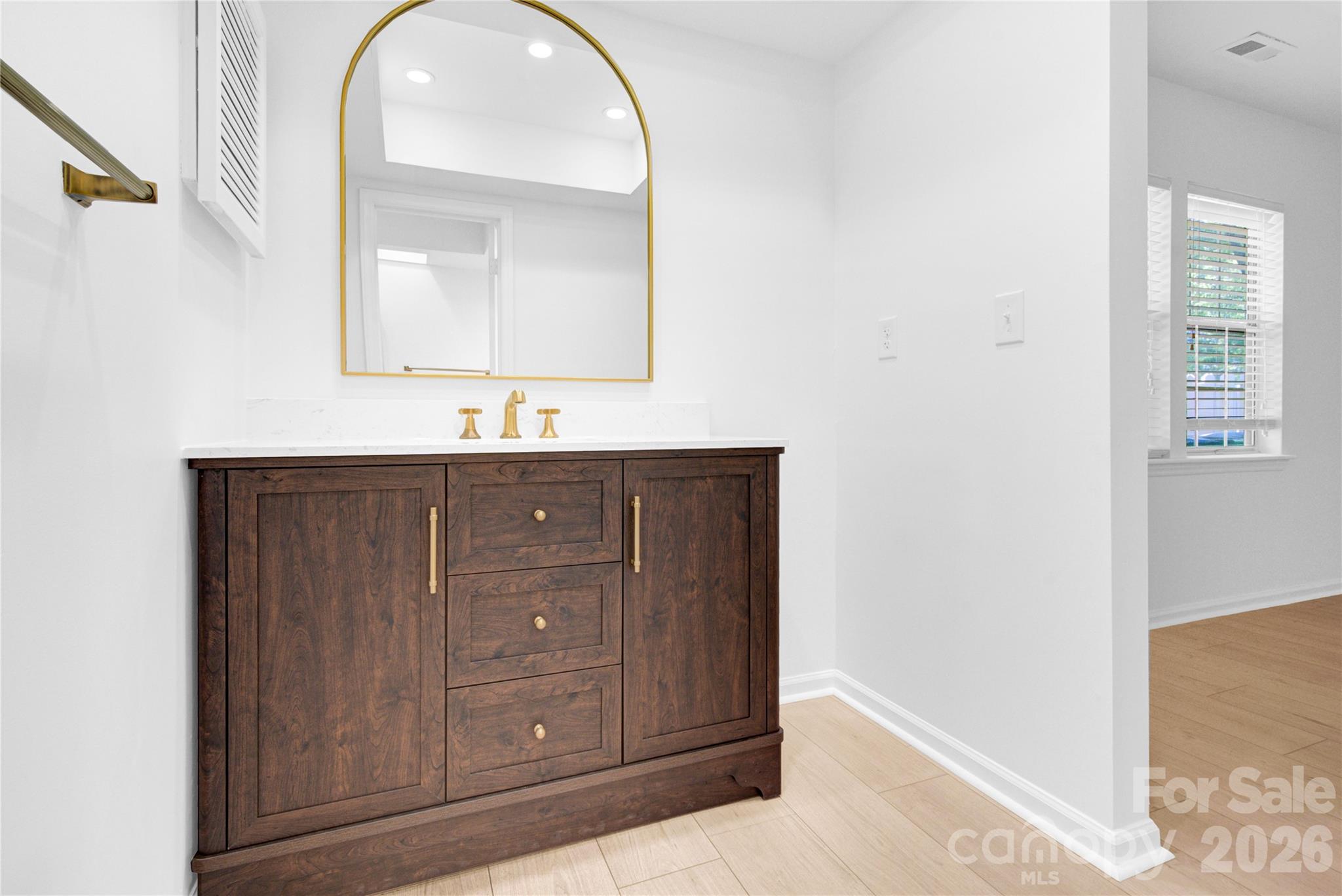 2734 Tiergarten Lane Charlotte NC 28210