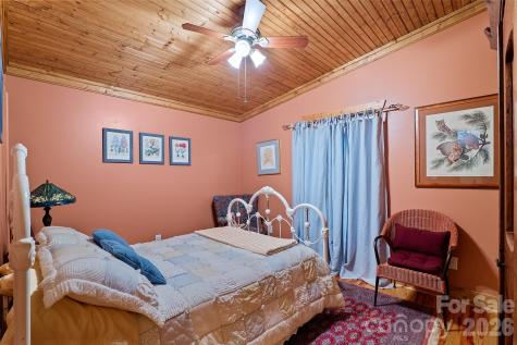 325, 141 & 75 Owl Haven Lane Cedar Mountain NC 28718