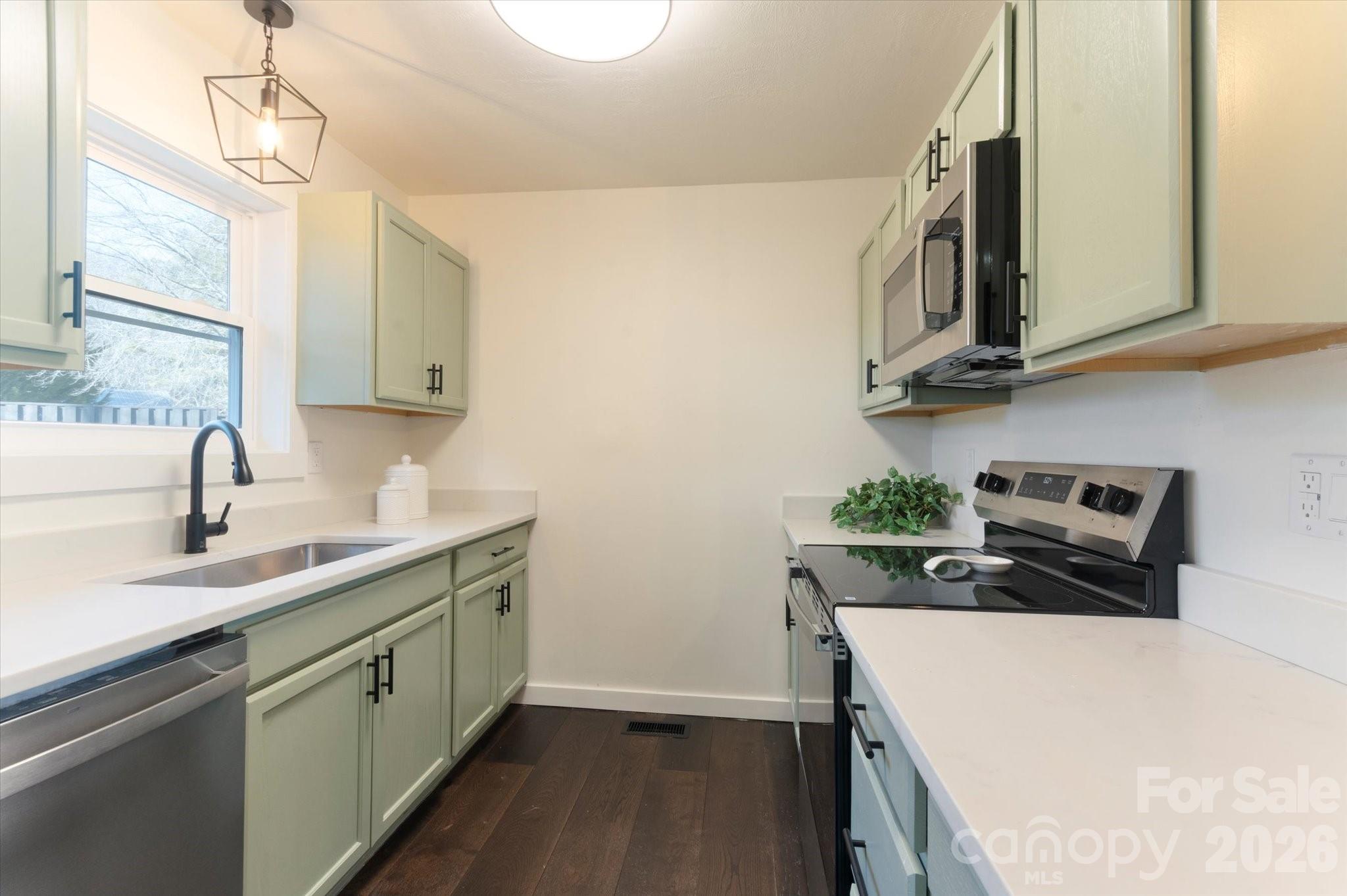 95 Loeb Drive Brevard NC 28712