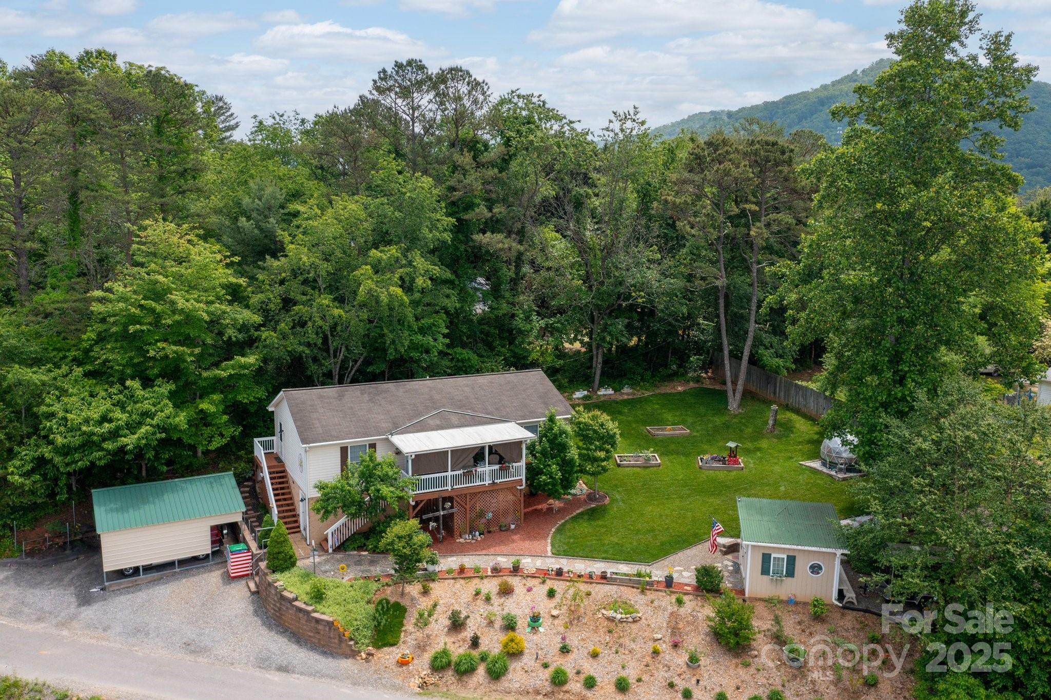 55 Upper Moffitt Road Asheville NC 28805