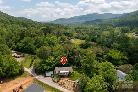 55 Upper Moffitt Road Asheville NC 28805