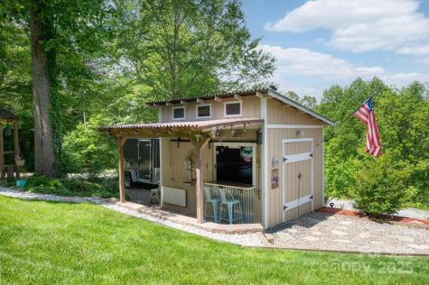 55 Upper Moffitt Road Asheville NC 28805