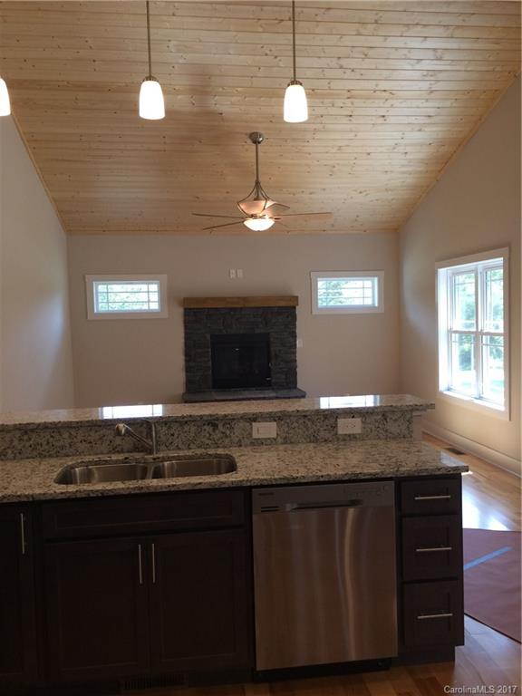 7 Addison Fisher Way Asheville NC 28805