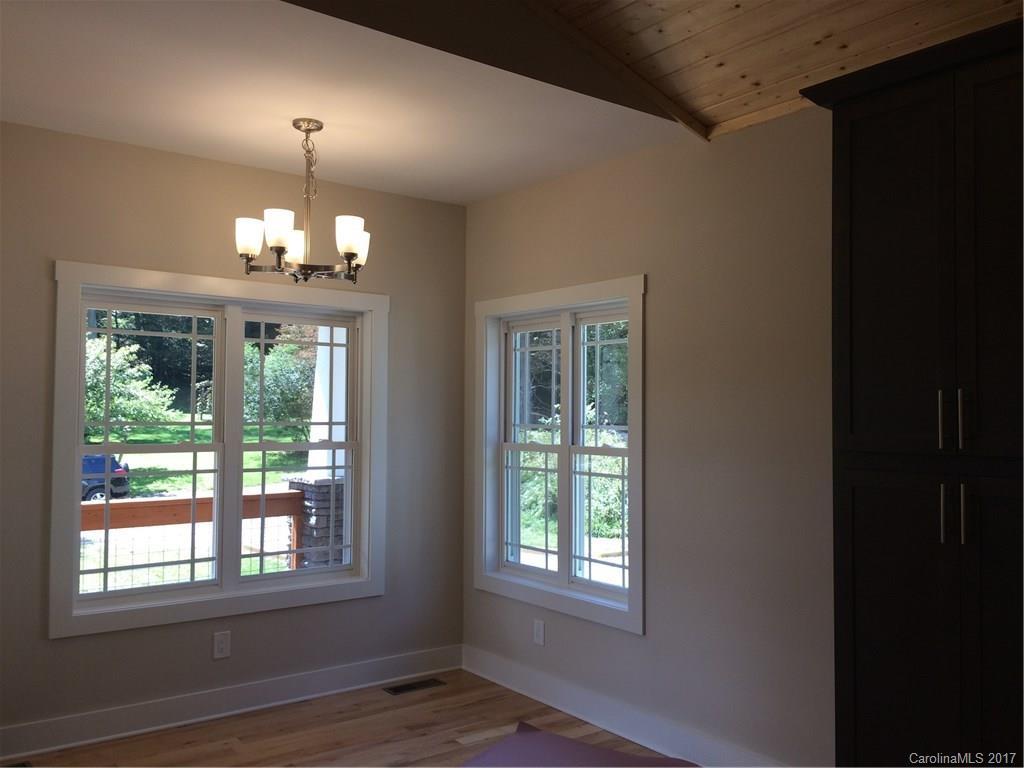 7 Addison Fisher Way Asheville NC 28805