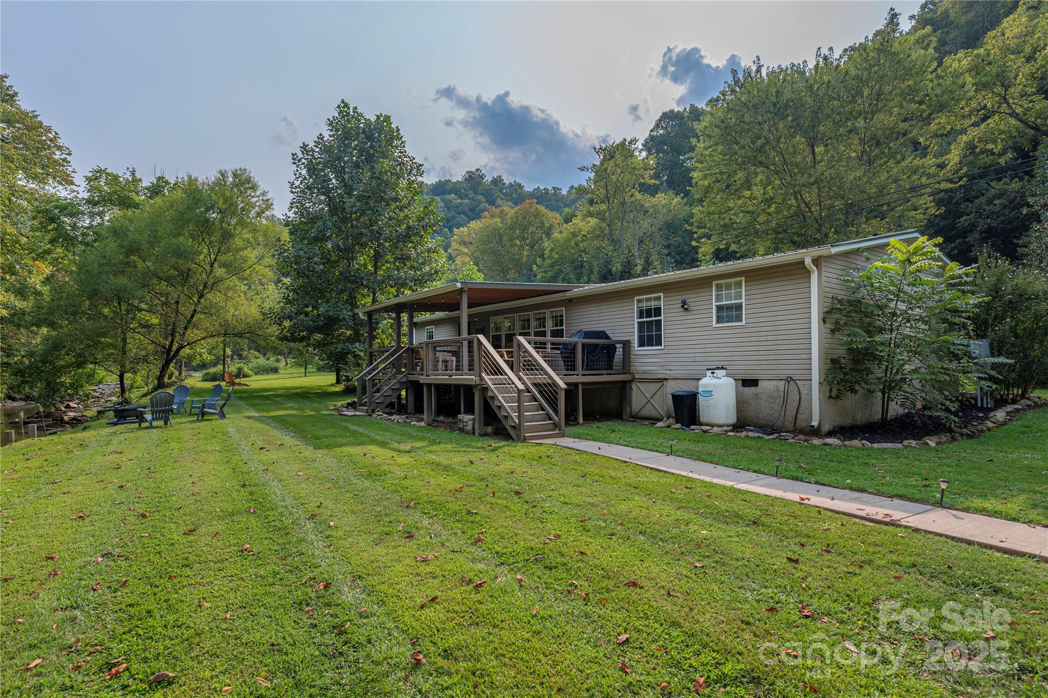 9781 Nc 209 Highway Hot Springs NC 28743