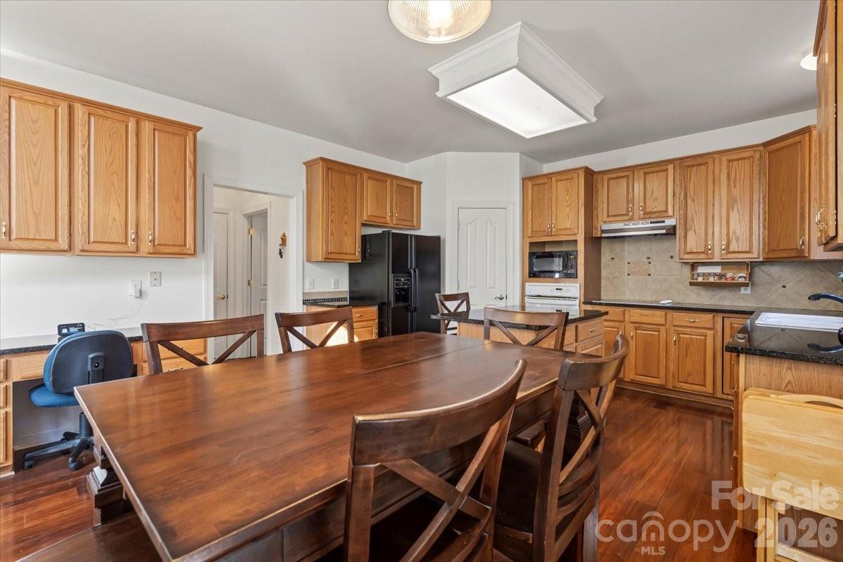 9825 Zackery Avenue Charlotte NC 28277