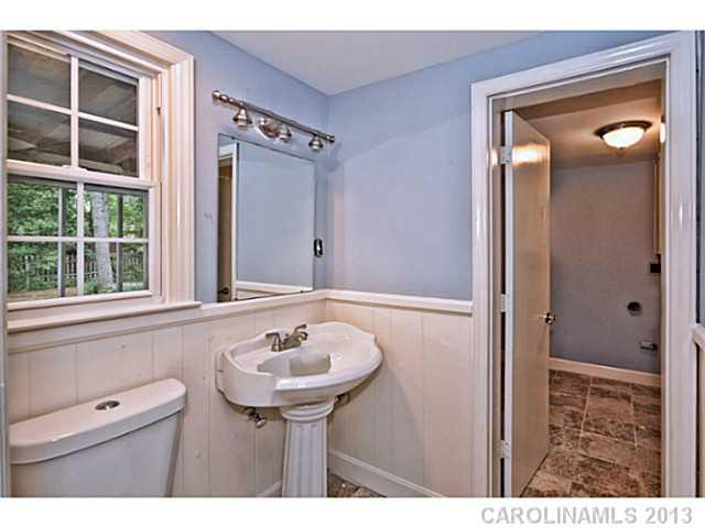7000 Queensberry Drive Charlotte NC 28226