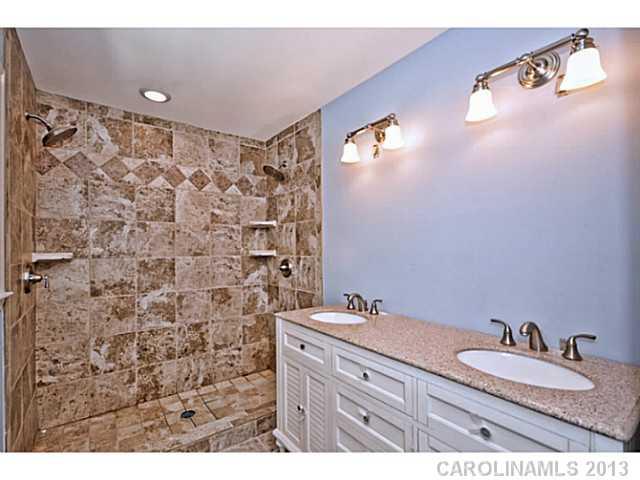 7000 Queensberry Drive Charlotte NC 28226
