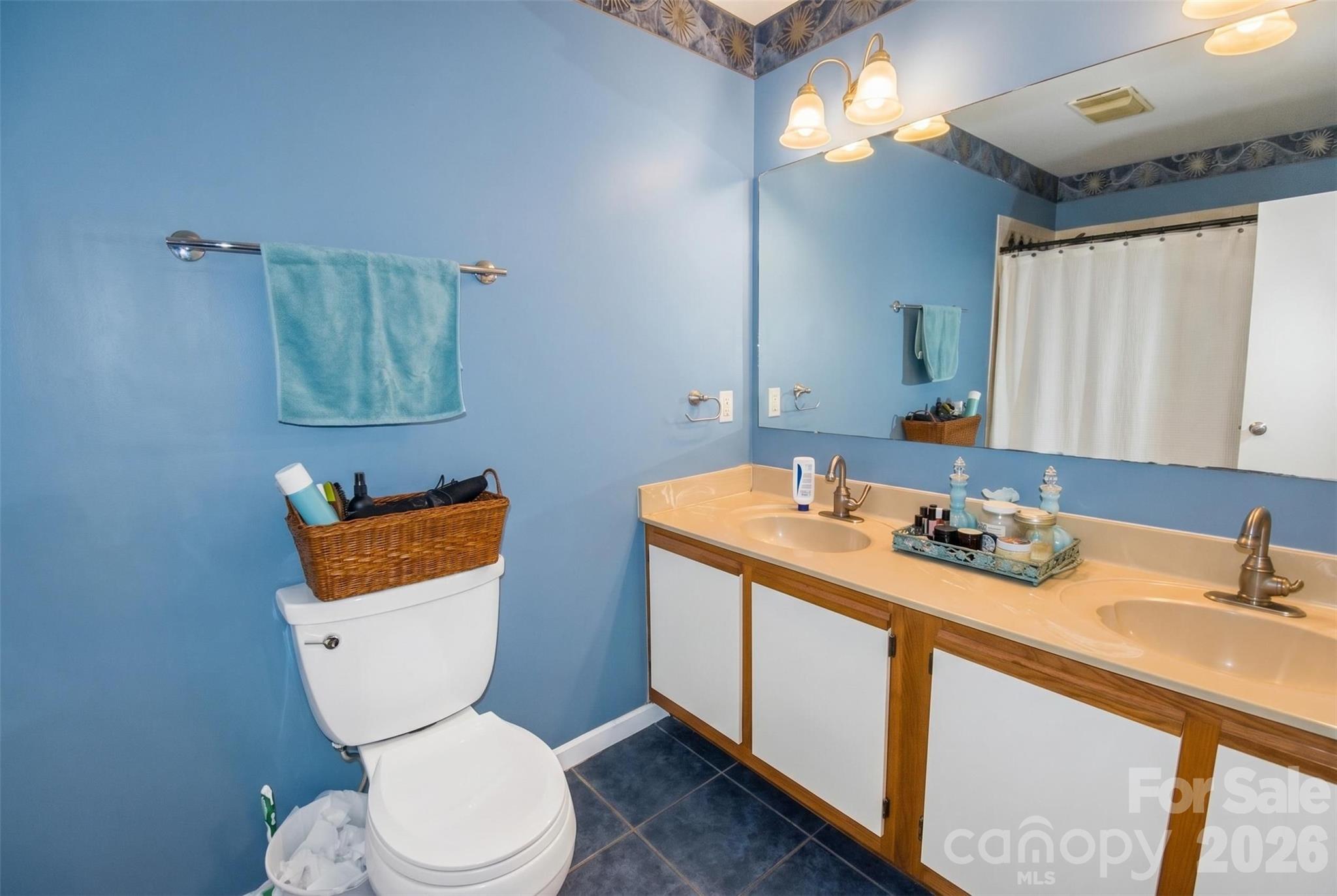 14 N Willow Wood Trail Hendersonville NC 28739