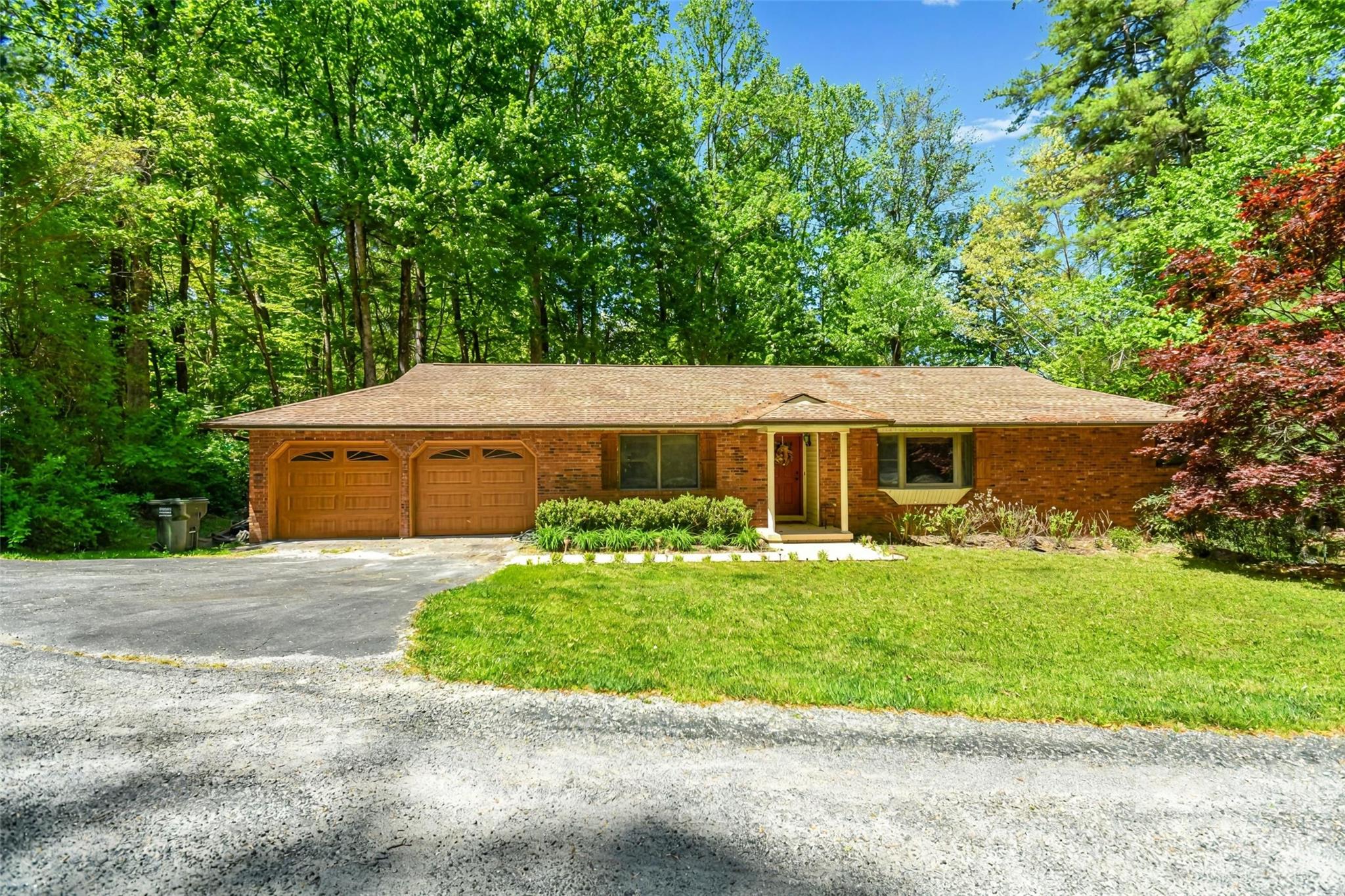 14 N Willow Wood Trail Hendersonville NC 28739