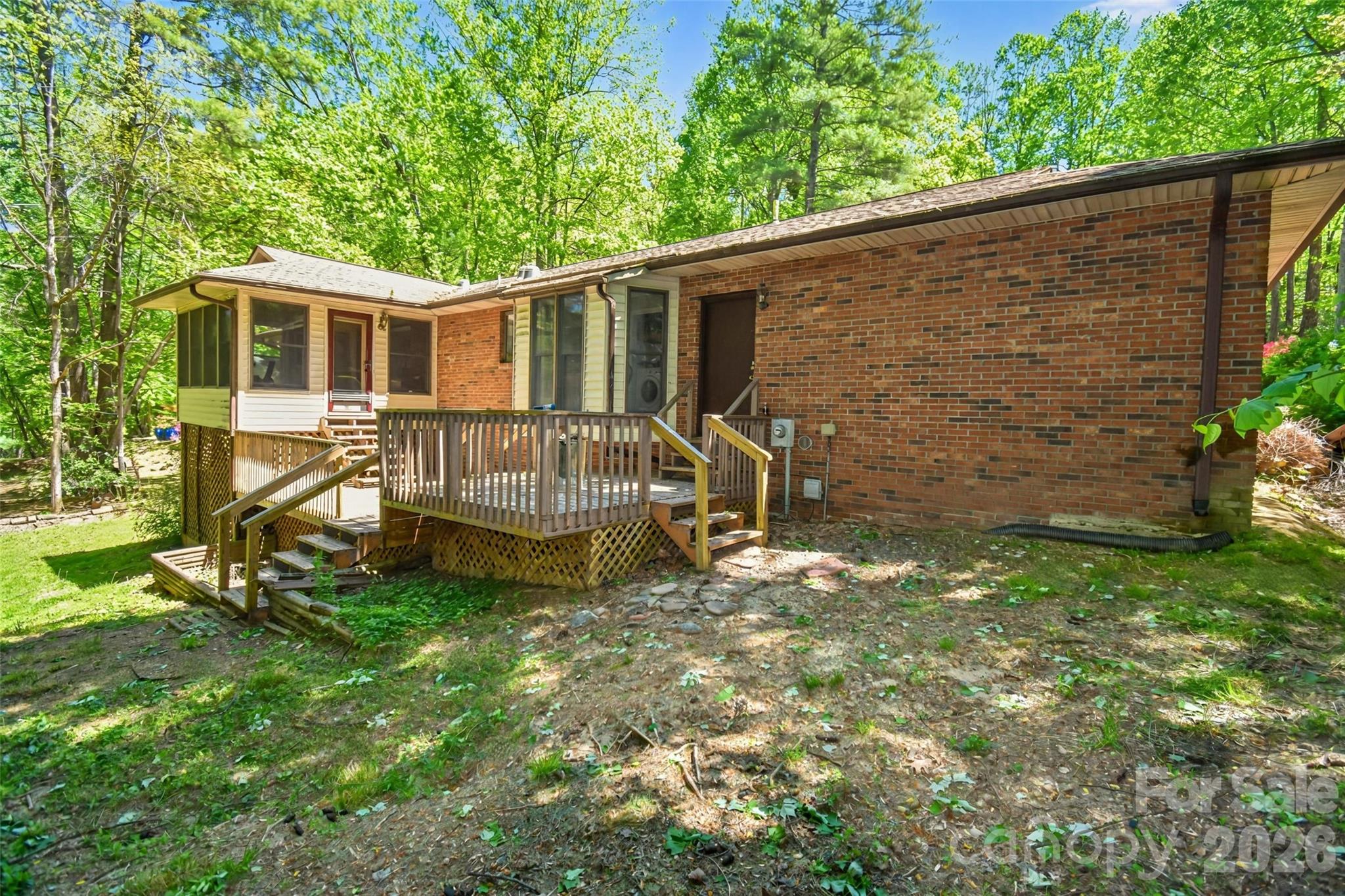 14 N Willow Wood Trail Hendersonville NC 28739