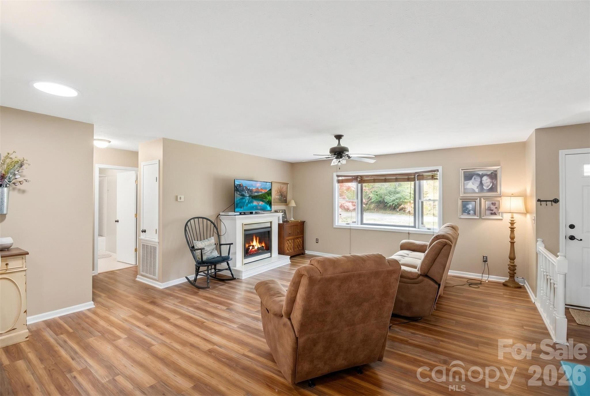 14 N Willow Wood Trail Hendersonville NC 28739