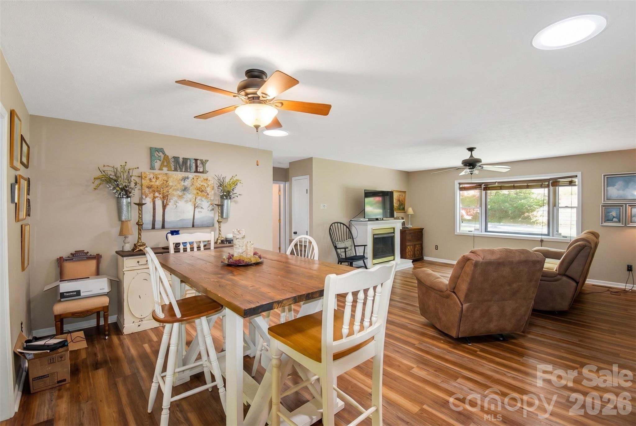 14 N Willow Wood Trail Hendersonville NC 28739