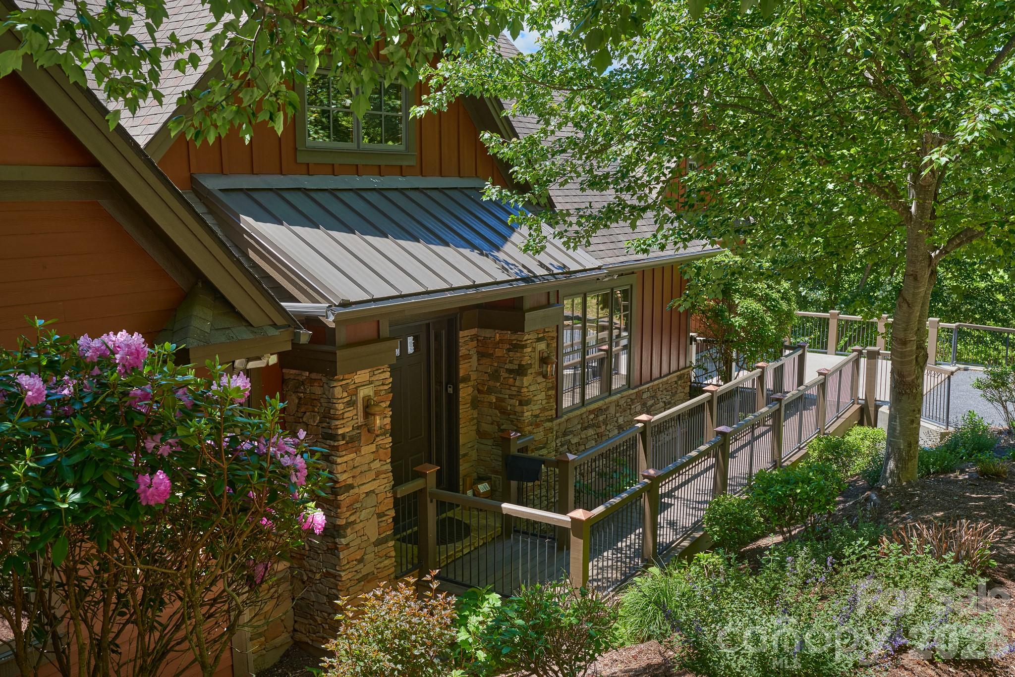427 Spring Rock Road Burnsville NC 28714