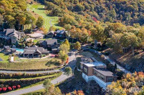 427 Spring Rock Road Burnsville NC 28714