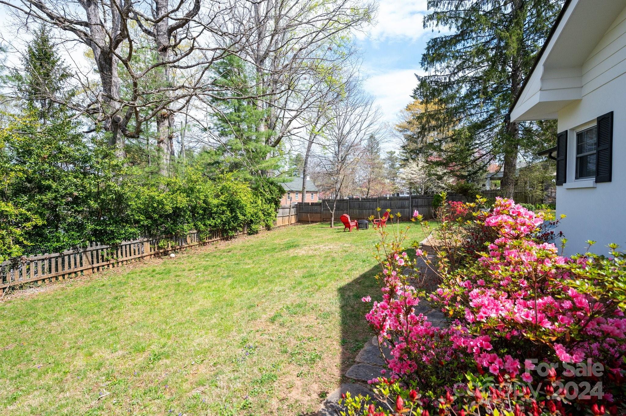 22 School Road Asheville NC 28806
