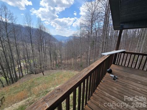 987 West Road Hot Springs NC 28743
