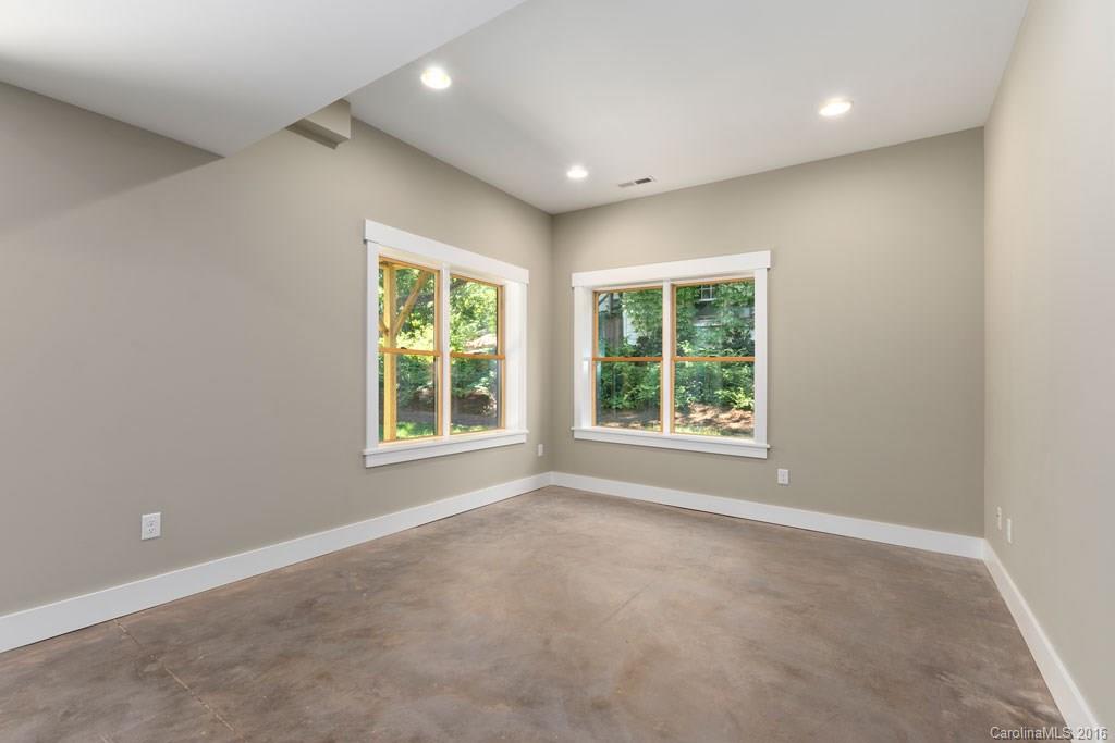 44 Ormond Avenue Asheville NC 28806