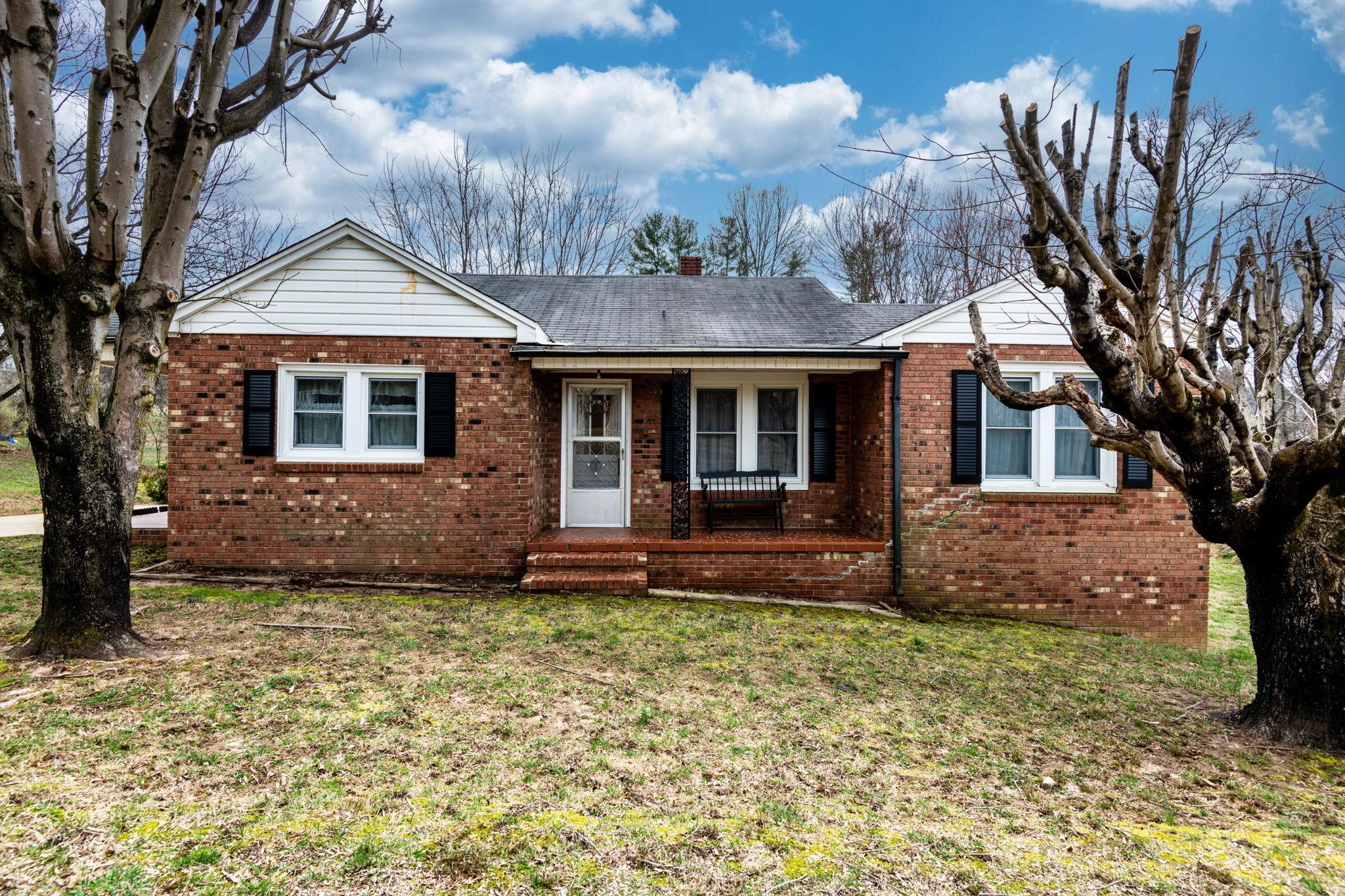 111 Cross Memorial Avenue Morganton NC 28655
