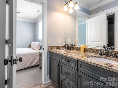 36 Ramble Way Asheville NC 28803